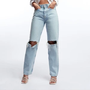 Gina Tricot 90s high waist jeans  - populära jeans från gina, storlek 36. kan mötas upp i stockholm eller frakta 💓