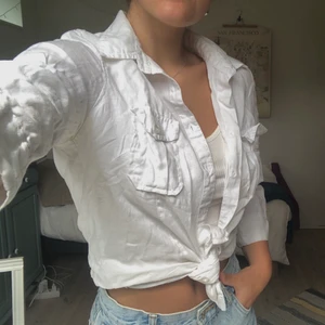 Linneakjorta - Superfräsch vit linneakjorta! Funkar perfekt att knyta! 