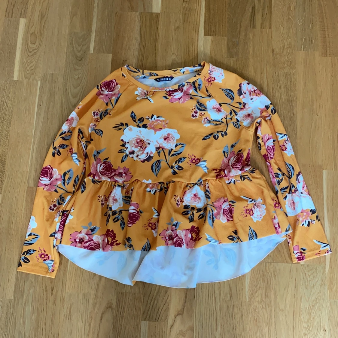 Shein topp i storlek M