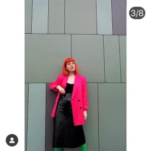 Kjol  - Resår i midjan, breda höfter 