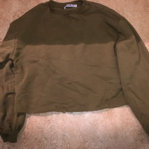 Tröja från NAKD  - Tröja från NAKD aldrig använd storlek S🥰