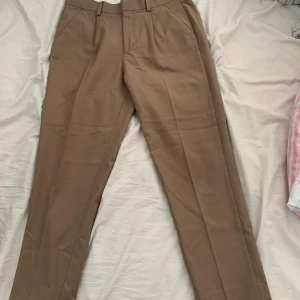 Chinos - Ankellånga chinos från Asos
