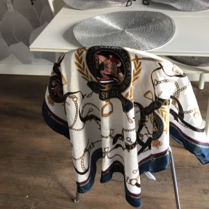 Hästscarf - Mjuk o fin hel ! Scarf från Falsterbo horse show ! 