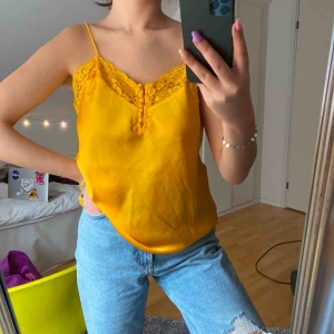  - Siden linne, frakt är inkluderat i priset!