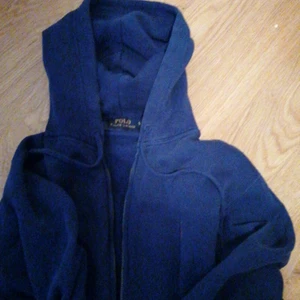 Hoodie från POLO Ralph Lauren - Blå Hoodie från POLO RL [Oanvänd] 