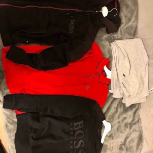  - Allt är i bra skick och det är i strlk S  Skriv så diskuterar vi pris. 