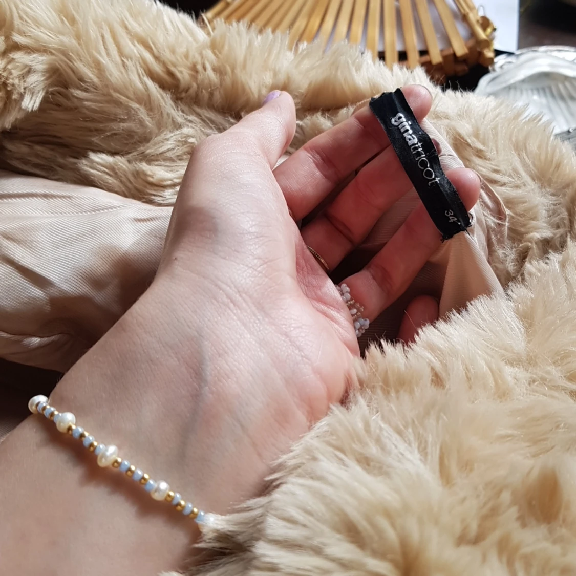 vit pälsjacka 🦢 - 91