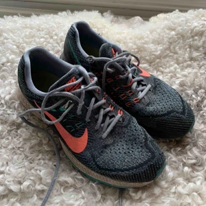 Löparskor Nike - Jätte sköna träningsskor. 
