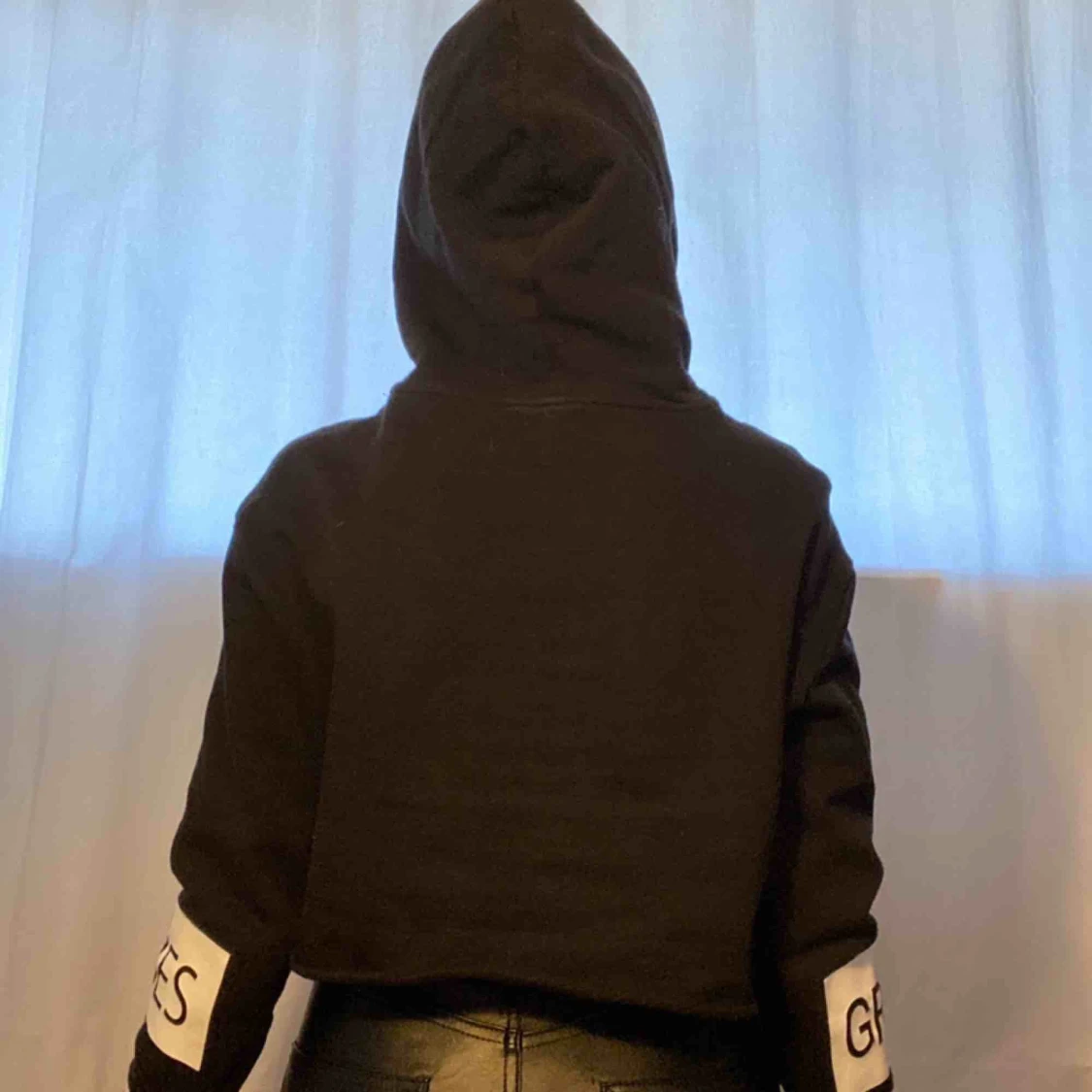 Croppad Luvtröja med tryck - 90