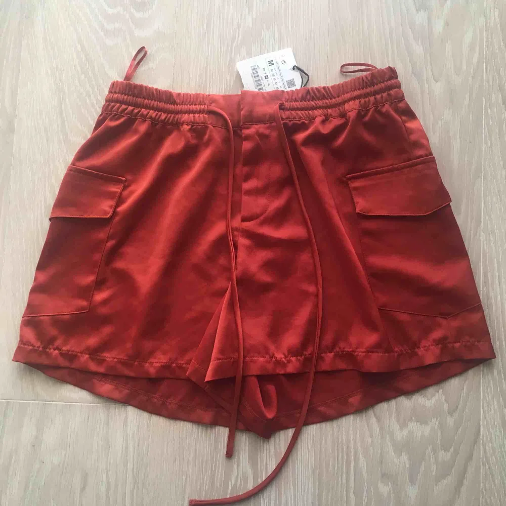 Har aldrig använt, prislappen är kvar🌺. Shorts.