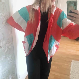 Vintage jacka - vintage ”sportjacka” köpt på beyondRetro. Frakt inkluderat i priset 💛