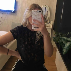  - jättefin spetstopp 💕 köparen står för frakt! 