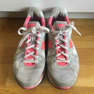  - Strl 39 m, vintage Nike ✨