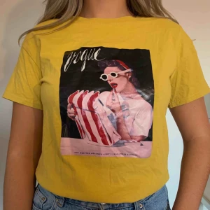  - Köpt på en marknad i storlek S