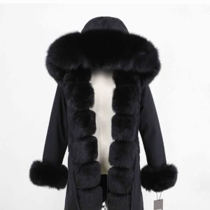  - Hej! Jag säljer min nyköpta jacka, inte använt den en enda gång än. Den var stor i storleken på lilla jag. Hör av er vid intresse! Köpt för 4500, säljer för 3200 vid snabbaffär. 