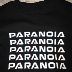  - Säljer min jättefina tröja från nakd. Jag är 169 cm och det passar mig bra. Köparen står för frakt (50kr)!