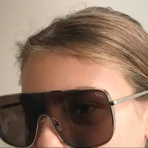 Kylie jenner quay australia solglasögon oanvända. Nypris 650kr