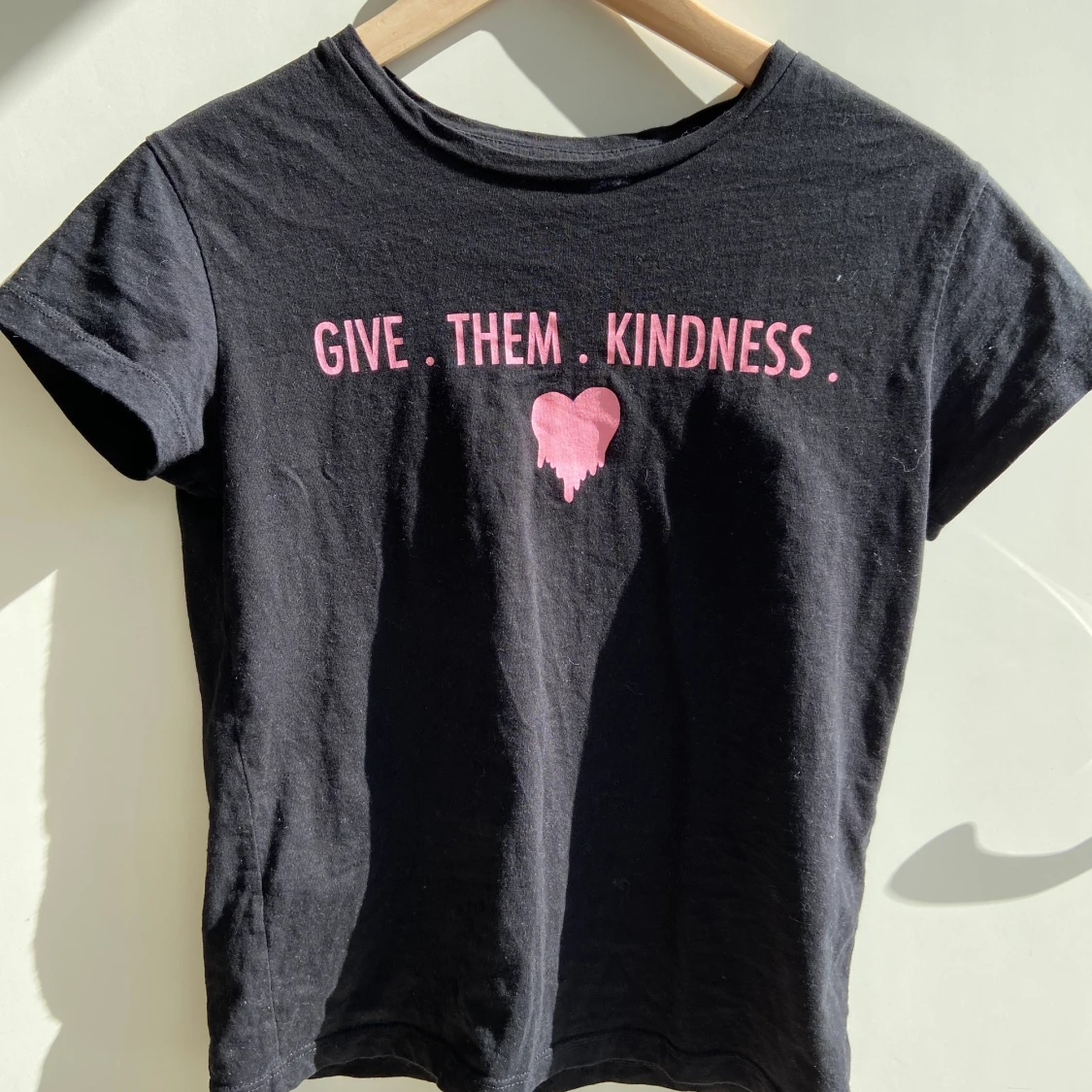 Söt t-shirt med tryck - 90