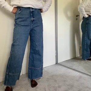 Weekday jeans - Säljer mina vida weekday jeans, knappt använda! 