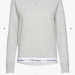 Calvin Klein sweatshirt - Nypris :650 mitt pris: 200 + frakt💓💓