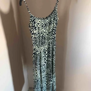  - Så fin sommarklänning, i bra skick