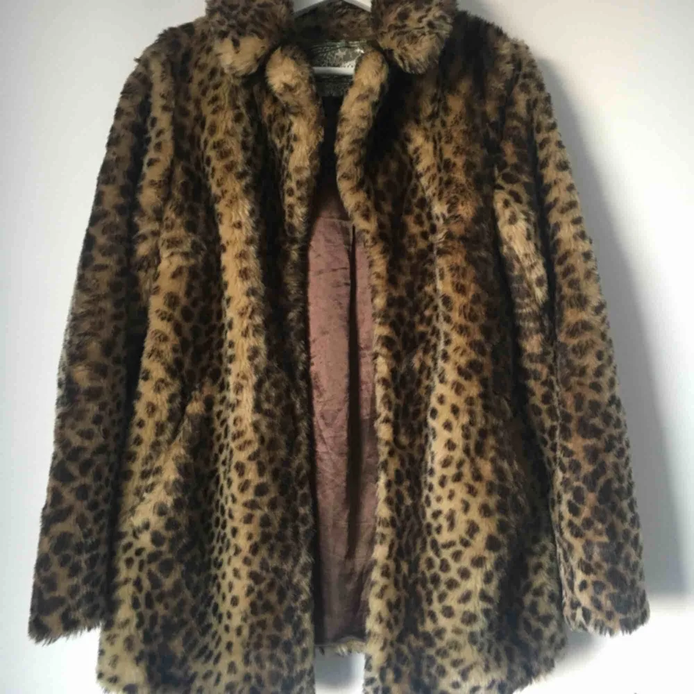 🐆 Super HOT faux fur kappa! Vintage 🐆. Jackor.