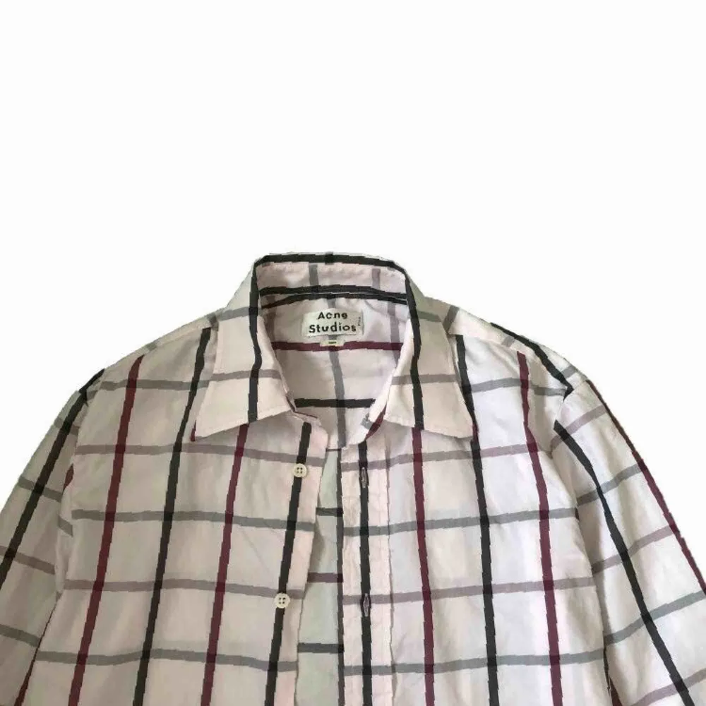 Knappt använd Acne Studios skjorta från AW 15 Retail är 1900. Skjortor.