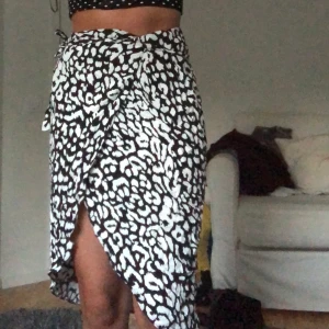 Mönstrad kjol - Använder inte längre 😁