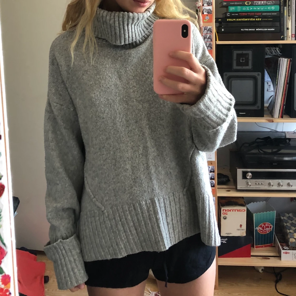 Grå stickad polotröja