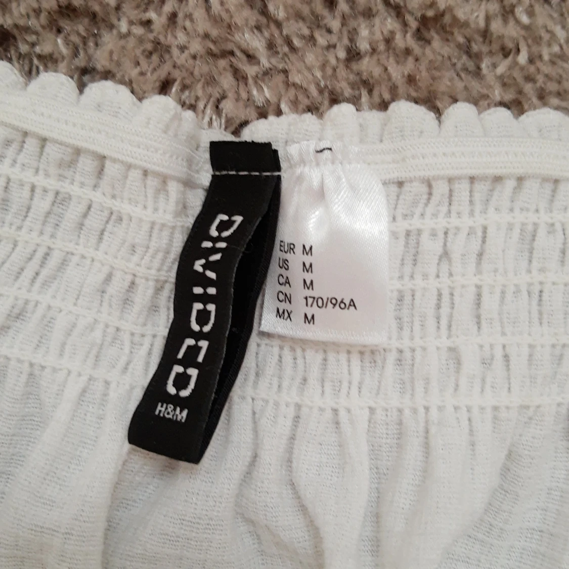 Croppad off-shoulder blus - 90