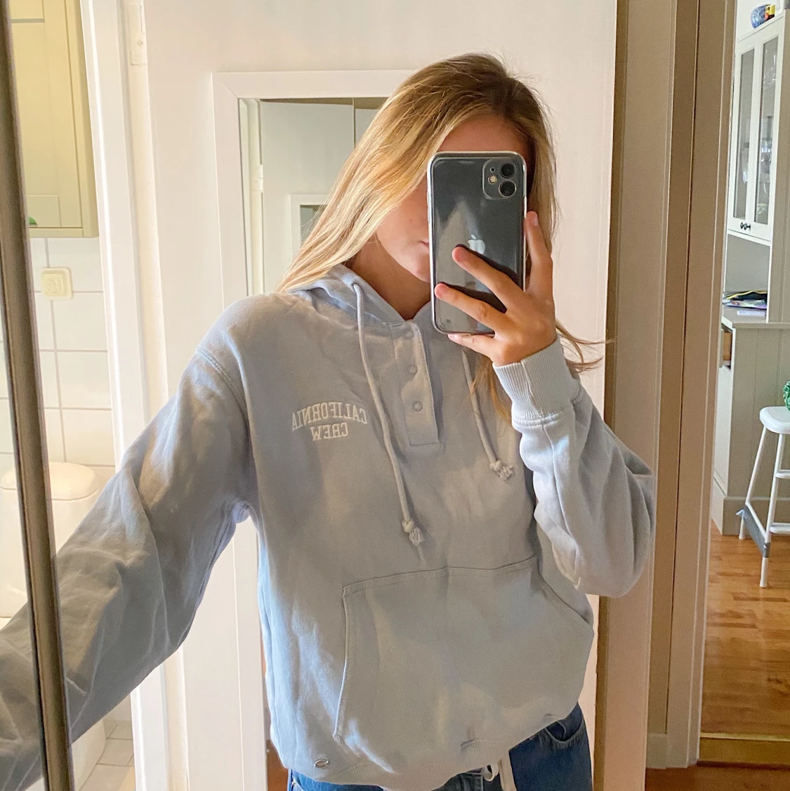 Ljusblå hoodie - 91