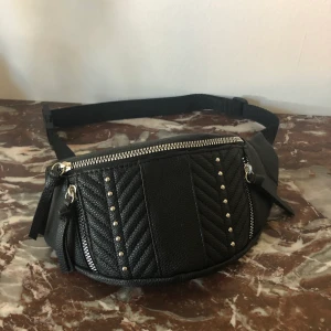 Bumbag - Nästintill oanvänd bumbag