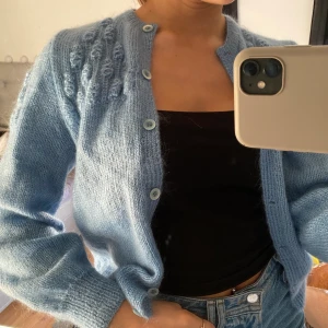 Kofta - Kofta i en jättefin blå färg🤩 storlek one size!