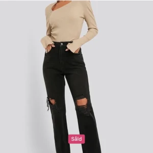 Snygga svarta byxor från nakd - Jättecoola byxor från nakd! 