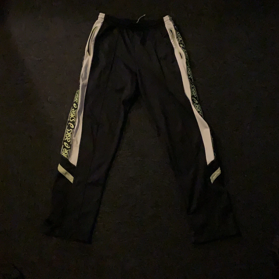 Tränings/ mjukis byxor. Jätte skönt matrial och stiliga - 90