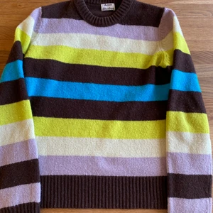 Acne studios knitted sweater - Stickad acne tröja. Storlek Medium. Knappt använd. Pris kan diskuteras
