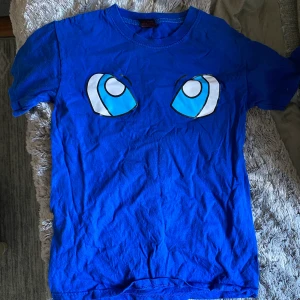 Blå söt T-shirt  - Frakt: 63kr💞