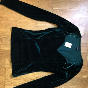 Tröja aldrig använt från gina tricot strlk 34 - Kan skickas