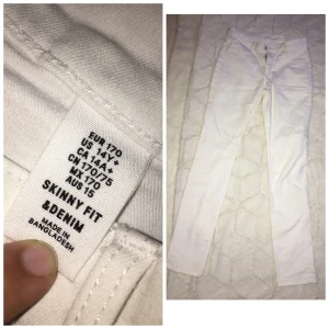 Kläder - 3 plagg för billigt pris! Skicka för intresse! 100kr styck.