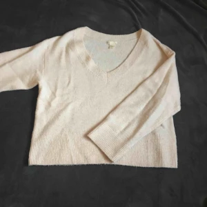  - Superfin tröja från h&m i bra skick! 