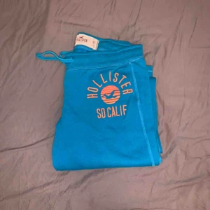  - Mjukisbyxor från Hollister Väldigt bra skick 