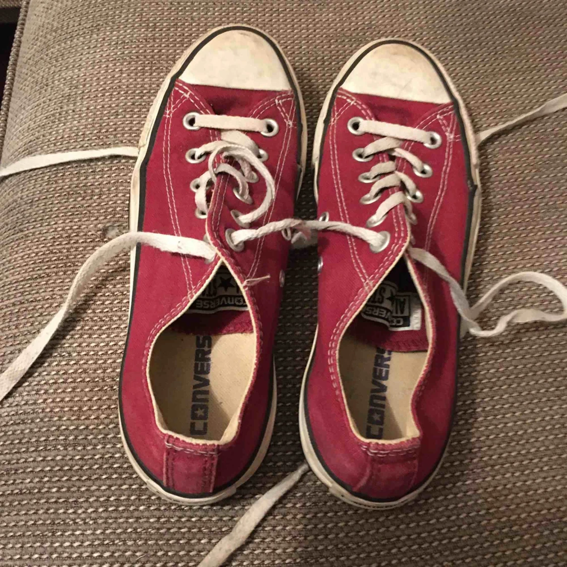 Converse röda - 90