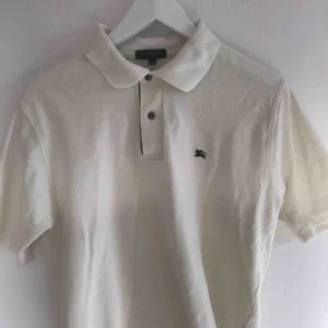  - Storlek S men passar typ m/l.