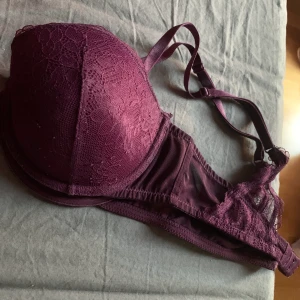 Bh - Fin bh i underbar lila färg. 