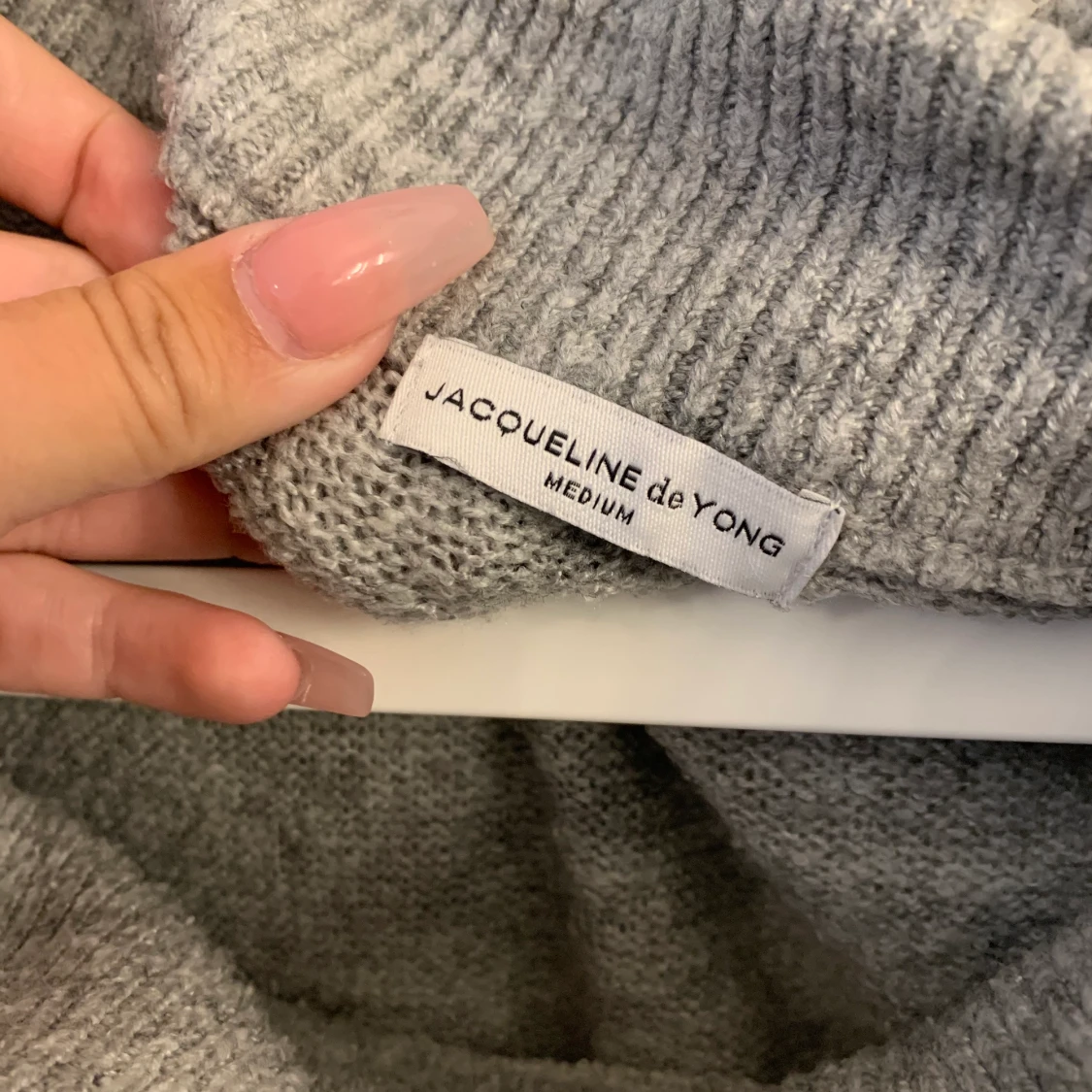 Mysig stickad tröja  - 91