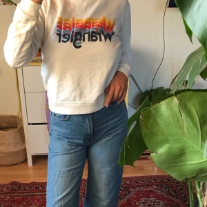 Hoodie från wrangler  - Supercoola hoodie från wrangler (väldigt liten i storlek) - köparen står för frakt🌻
