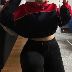 Magtröja - Magtröja med dragsko vid midjan