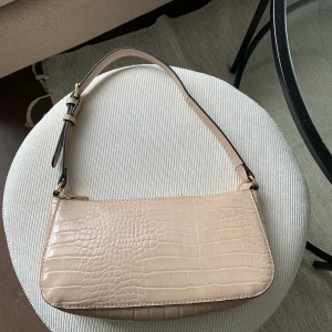 Baugetteväska - Baugetteväska beige