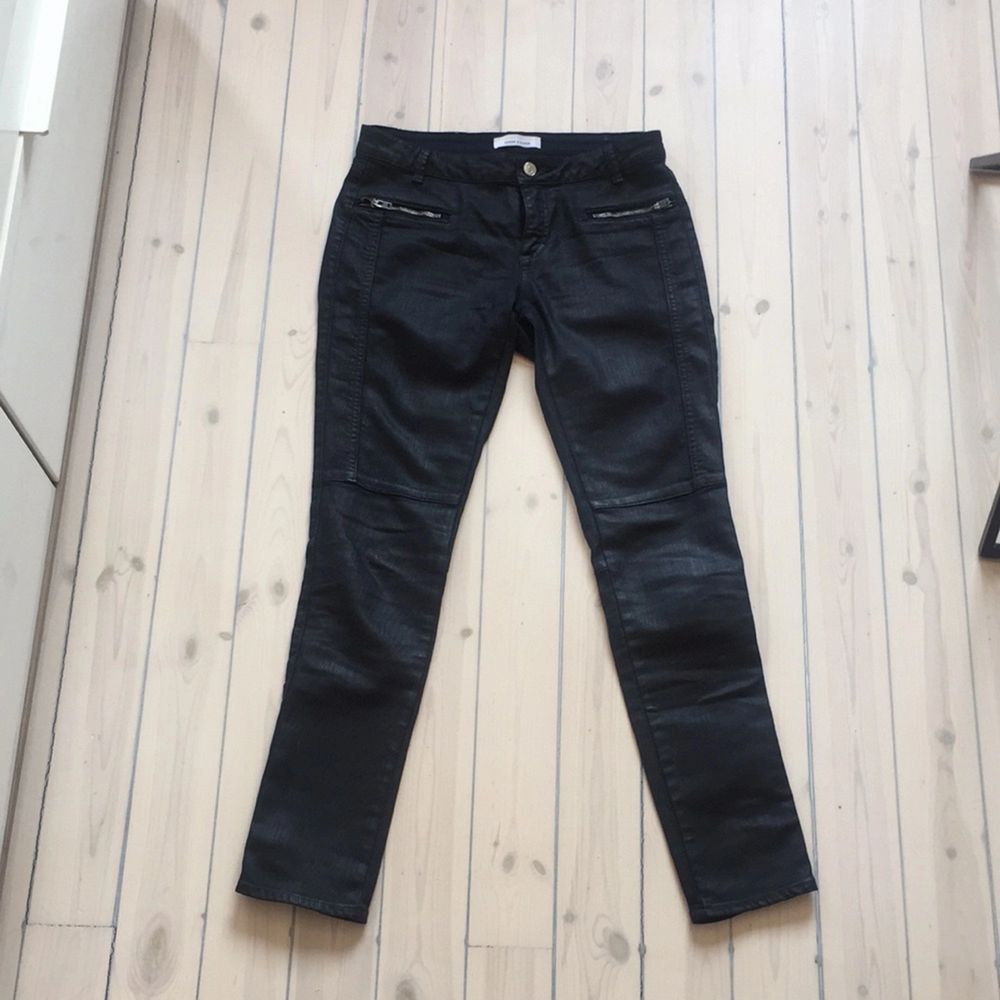 Samsøe jeans, svarta glansiga med | Plick Second Hand
