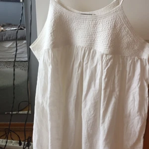  - Nypris: ca 1000kr Skick: använd endast 2 ggr